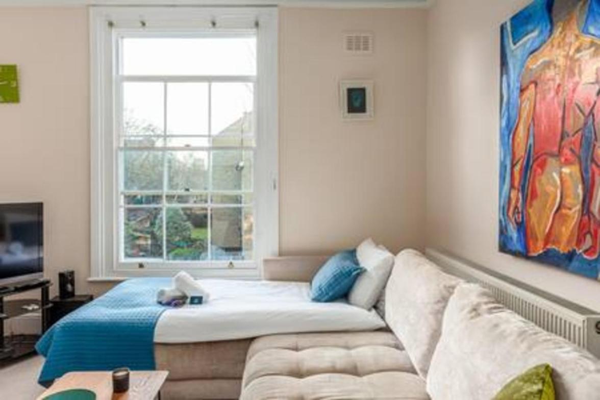 Lovely 2-bed Flat Next To Oval Cricket Ground * Londra